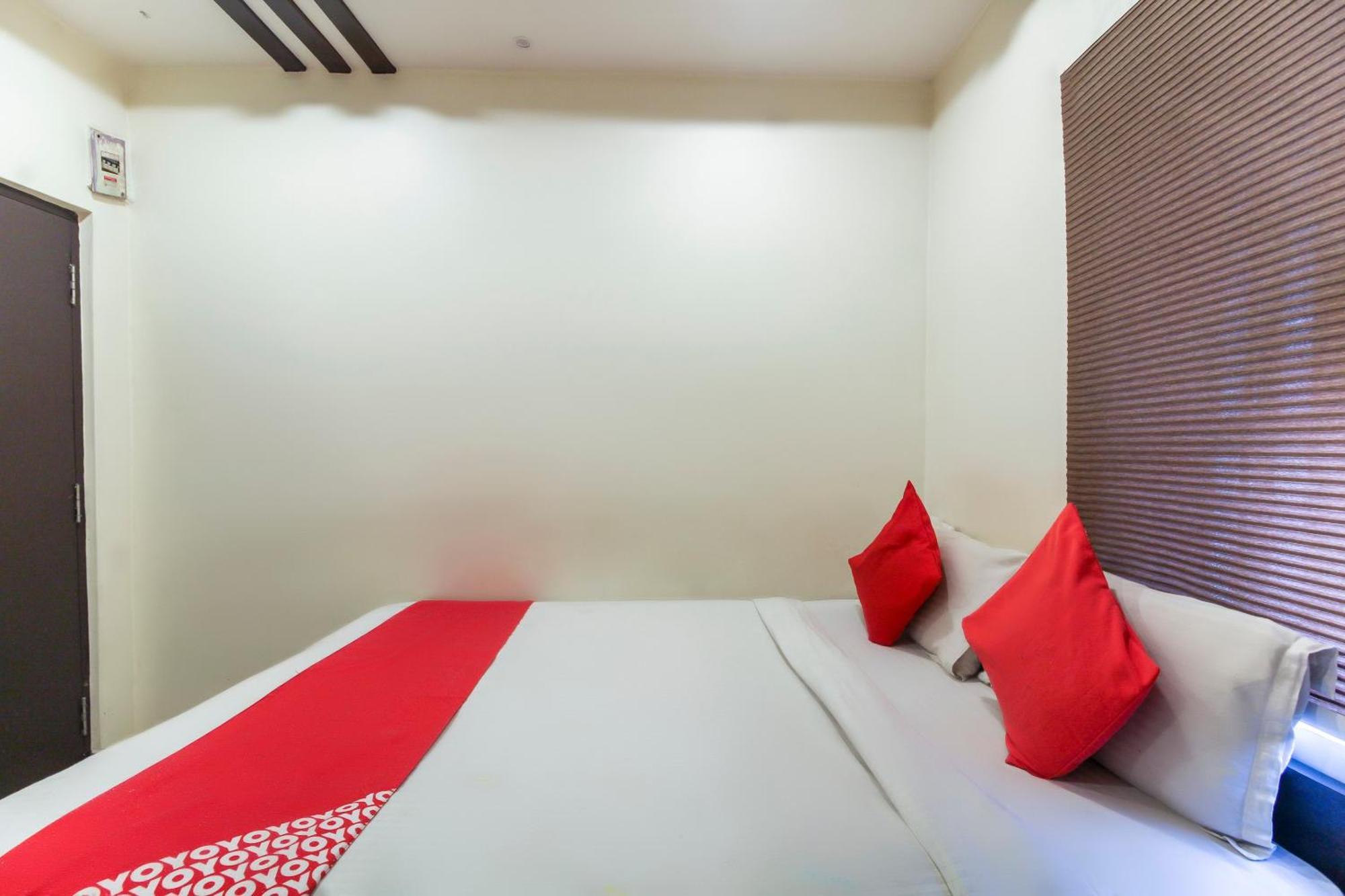Hotel O Sri Harsha Residency Near Jntu Metro 4*